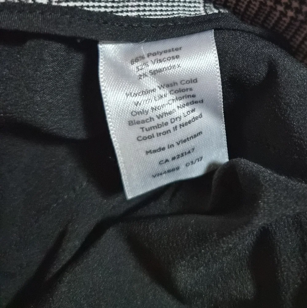 Talbots Petite 14P Hampshire Suit Set - Grey Glen Plaid with Red Windowpane - Picture 9 of 16